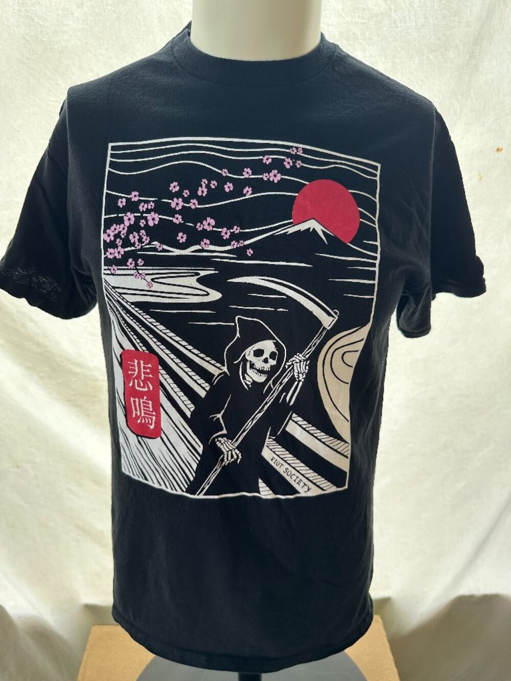 Riot Society Grim Reaper Cherry Blossom Men's Black T Shirt Medium